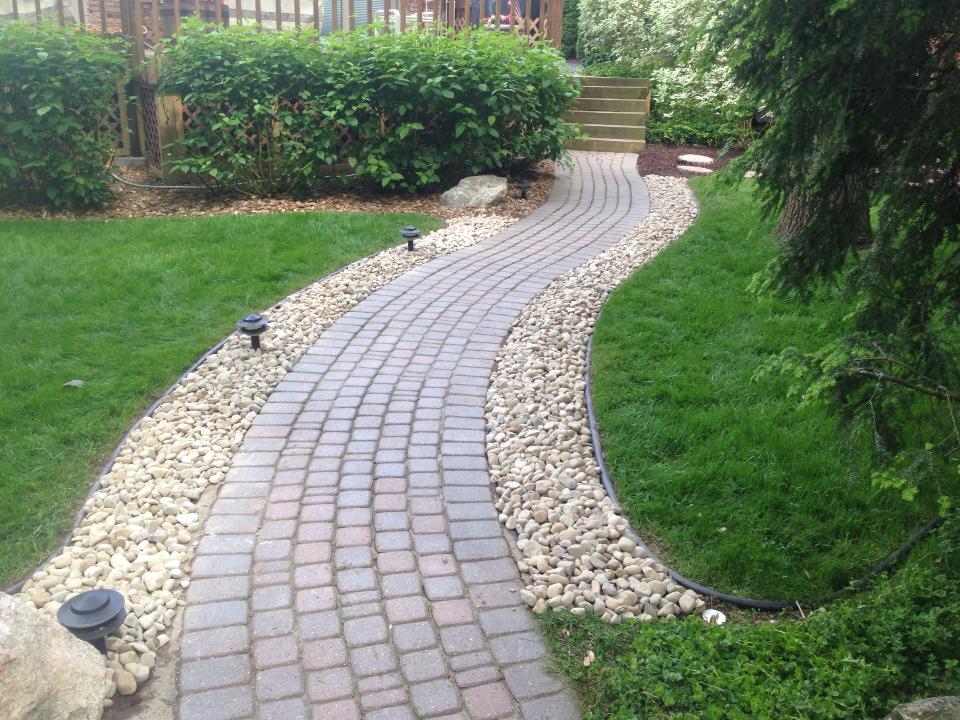 Elowsky Lawn Services of Michigan