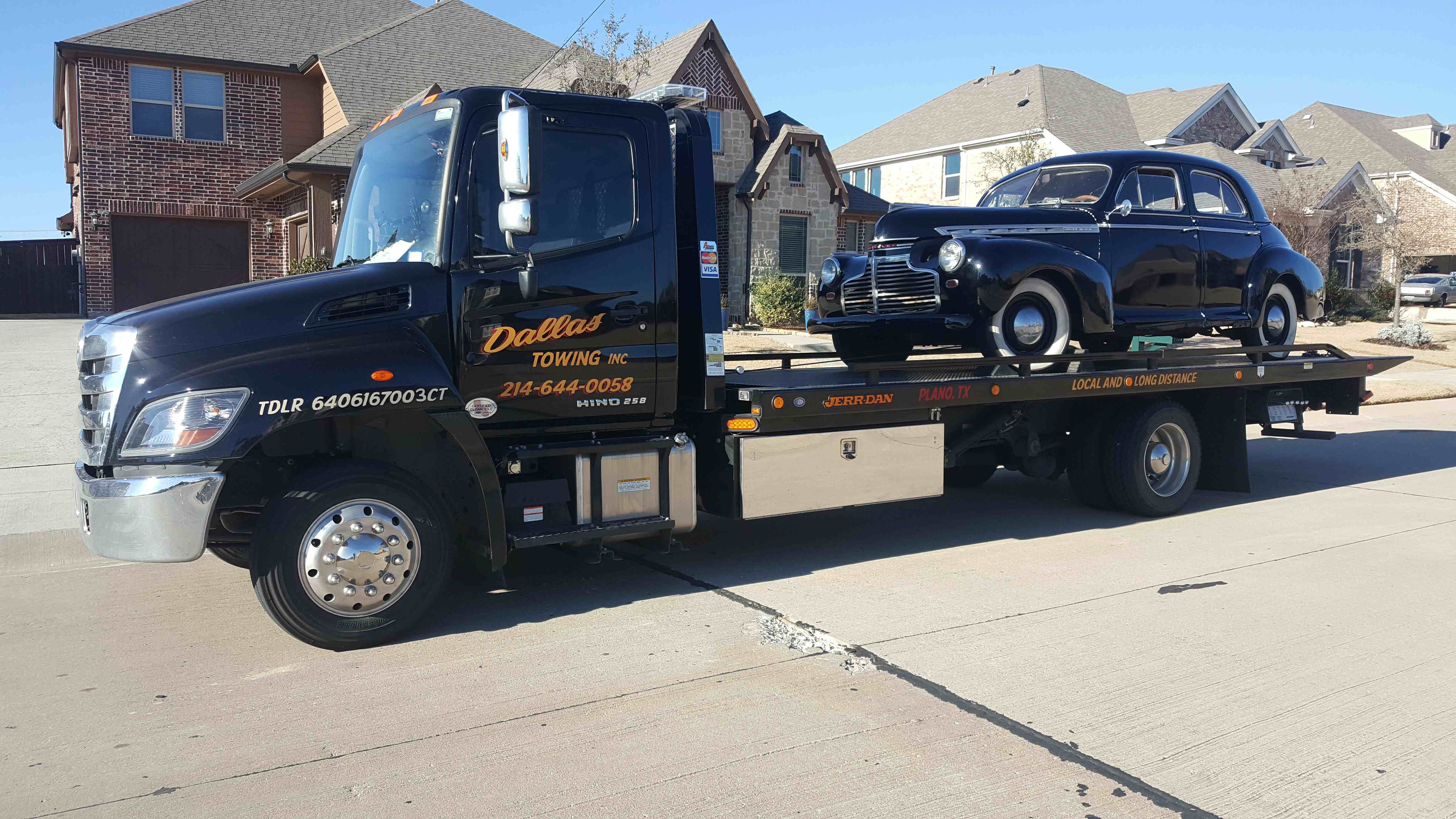Flatbed Tow Truck In Dallas