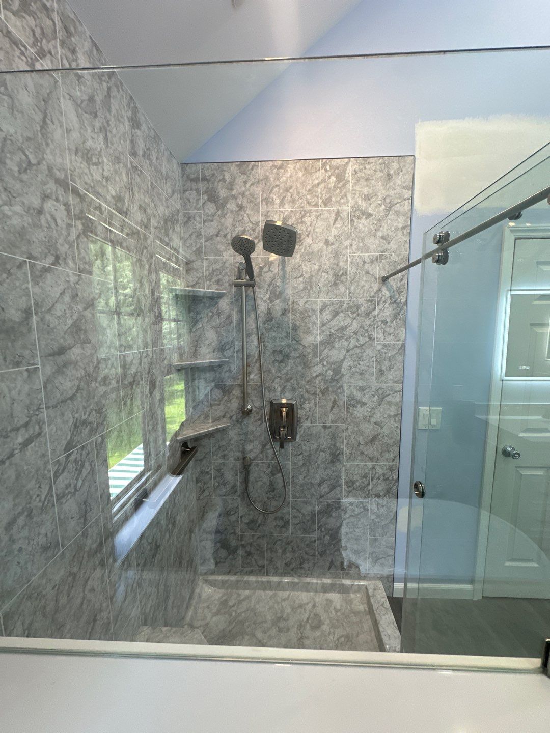 Roeland Bathrooms Plus